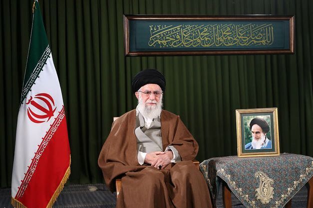 مقام معظم رهبری سال ۱۳۹۹ را سال «جهش تولید» نامیدند