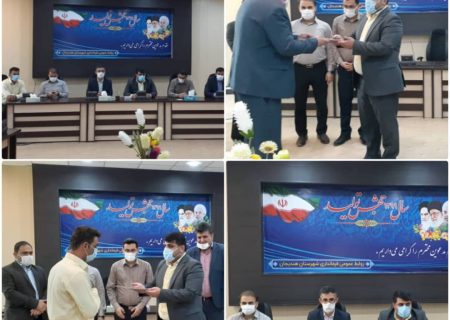 آیین تکریم و معارفه سرپرست اداره راهداری و حمل و نقل جاده ای و سرپرست اداره راه و شهرسازی شهرستان هندیجان برگزار شد