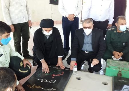 امام جمعه هندیجان: یادوخاطرات هشت سال دفاع مقدس راباید زنده نگه داریم