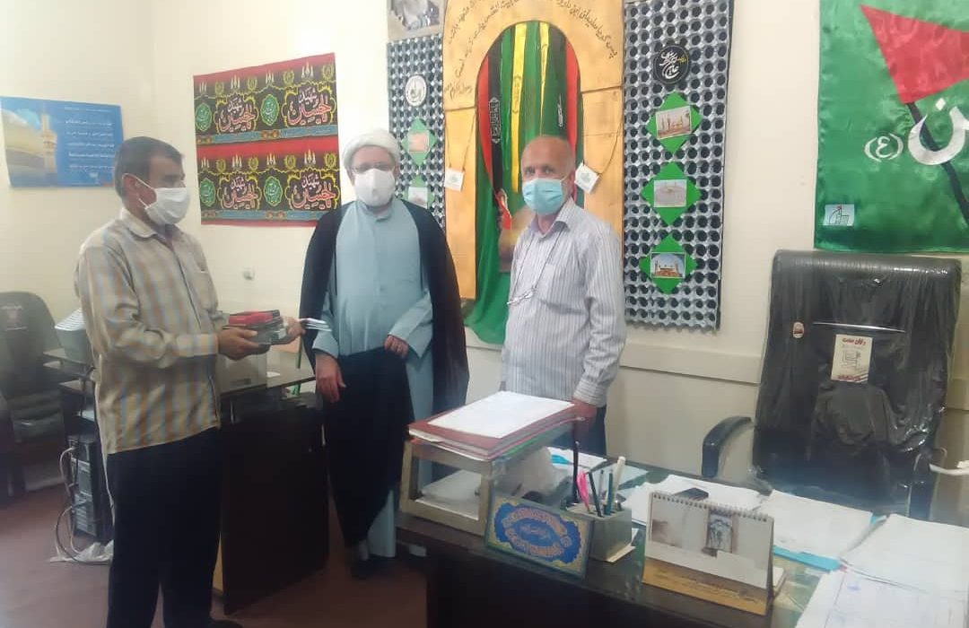 مسول ستاد عتبات وعالیات هندیجان:کمک مالی خیرهندیجانی به ستاد عتبات عالیات