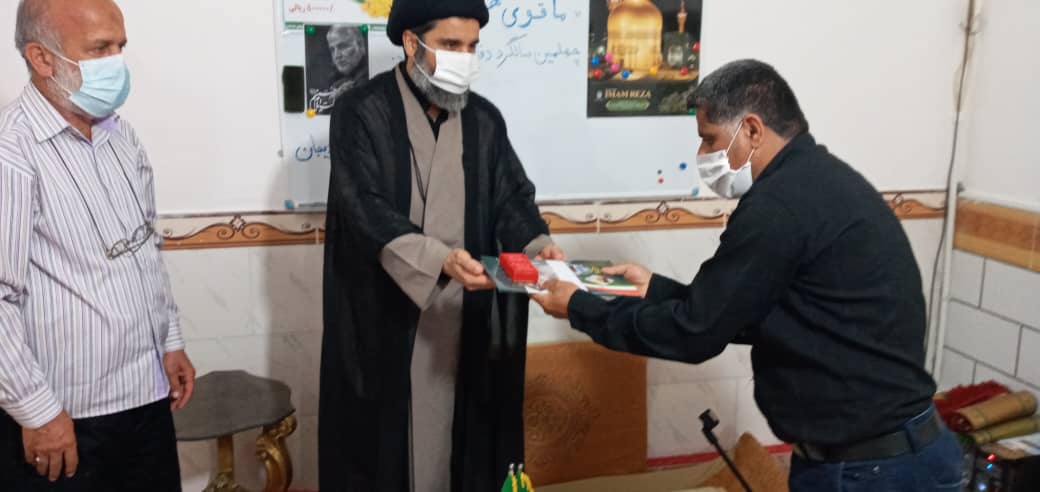 مسول ستادعتبات عالیات هندیجان سند افتخاراهدا گردید