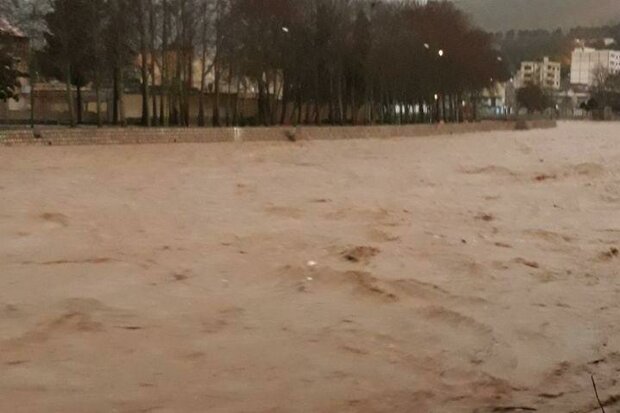 رودخانه فصلی شور در گتوند طغیان کرد