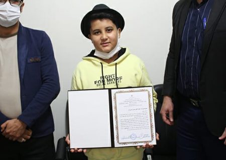 تجلیل از خواننده نوجوان شوشی