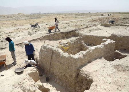 نحوه کشف آثار باستانی ارجان