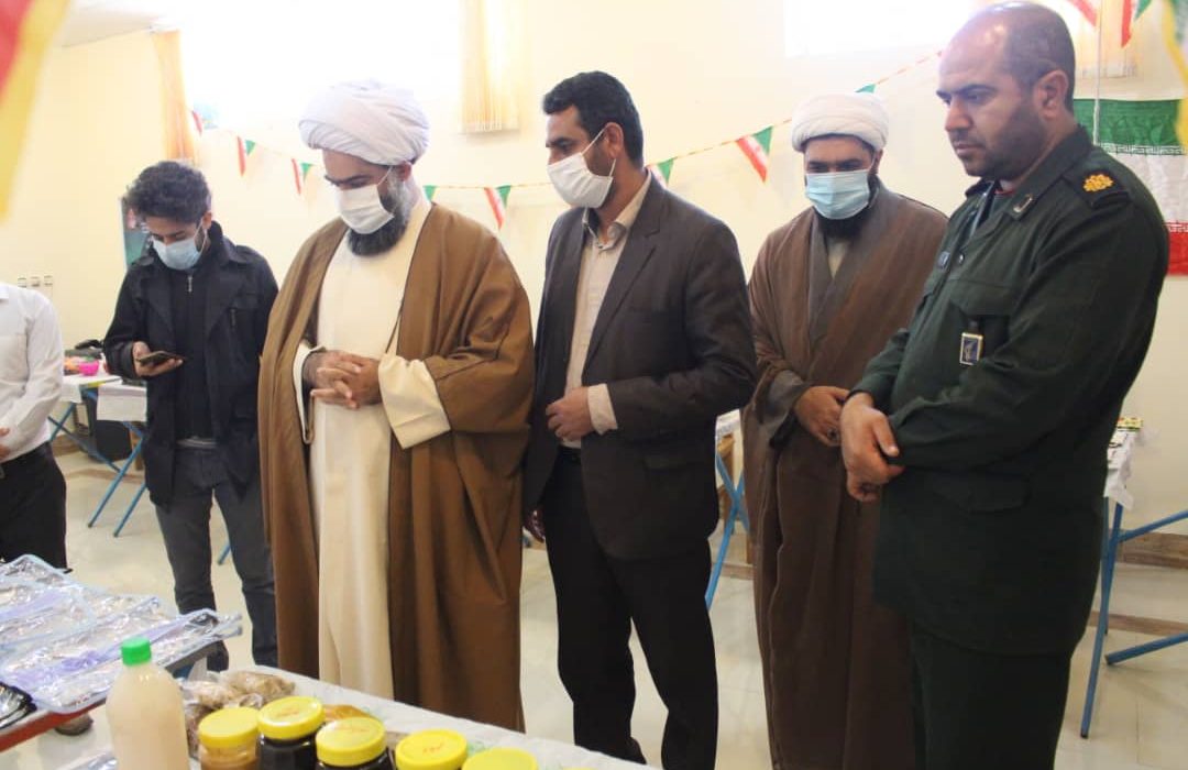 افتتاح بازارچه تولیدات صندوق های قرض الحسنه اشتغالزایی روستایی در شهرک بهرام  توسط سپاه شوش