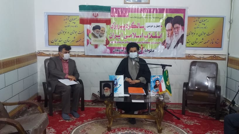در آستانه چهل و دومین سالروز پیروزی انقلاب اسلامی امام جمعه هندیجان با تعدادی از اصحاب رسانه و مسئولین دیدار کرد