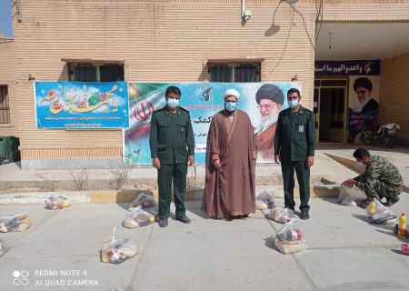 در ادامه نهضت کمک مؤمنانه مرحله سوم به مناسب اعیاد رجب و شعبان ودر آستانه سال نو ۴۰۰ بسته معیشتی بین خانواده های نیازمند شهرستان شوش توزیع شد