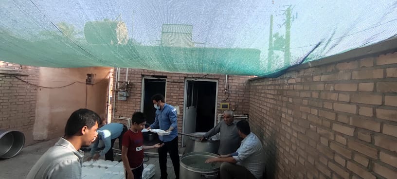 پخت ۵۱۰ پرس غذای گرم برای نیازمندان توسط گروه جهادی شهید خوردکه شهرک بهرام