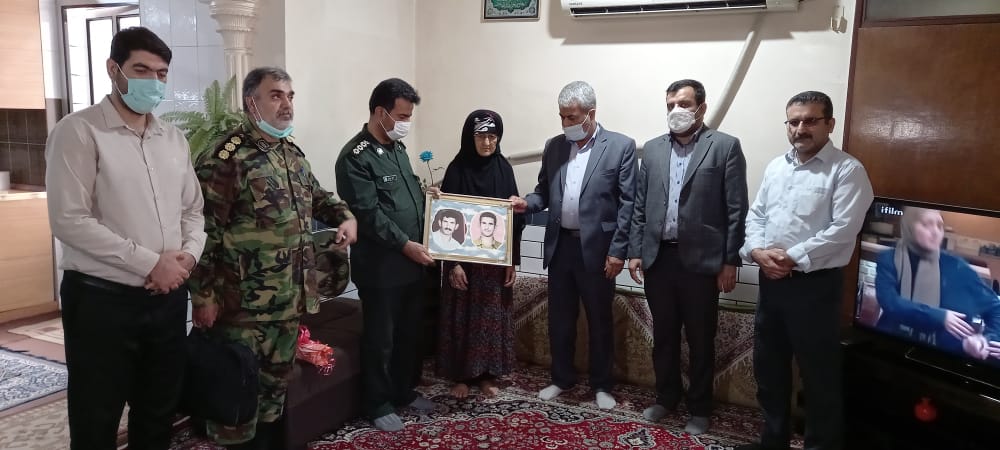 دیدار جانشین فرمانده سپاه با خانواده های شهدا و جانبازان