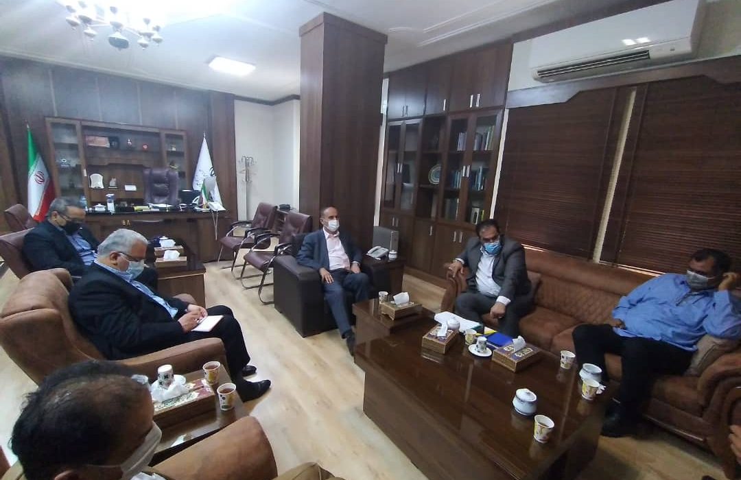 بررسی مشکلات کارگران نیشکر هفت تپه با حضور استاندار خوزستان