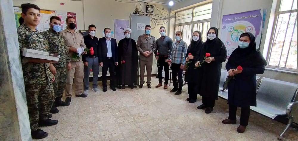 تجلیل بسیجیان شوش از مدافعان سلامت و خانواده های شهدا