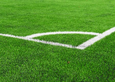 پیگیری وضعیت سالن و چمن مصنوعی شهر منصوریه