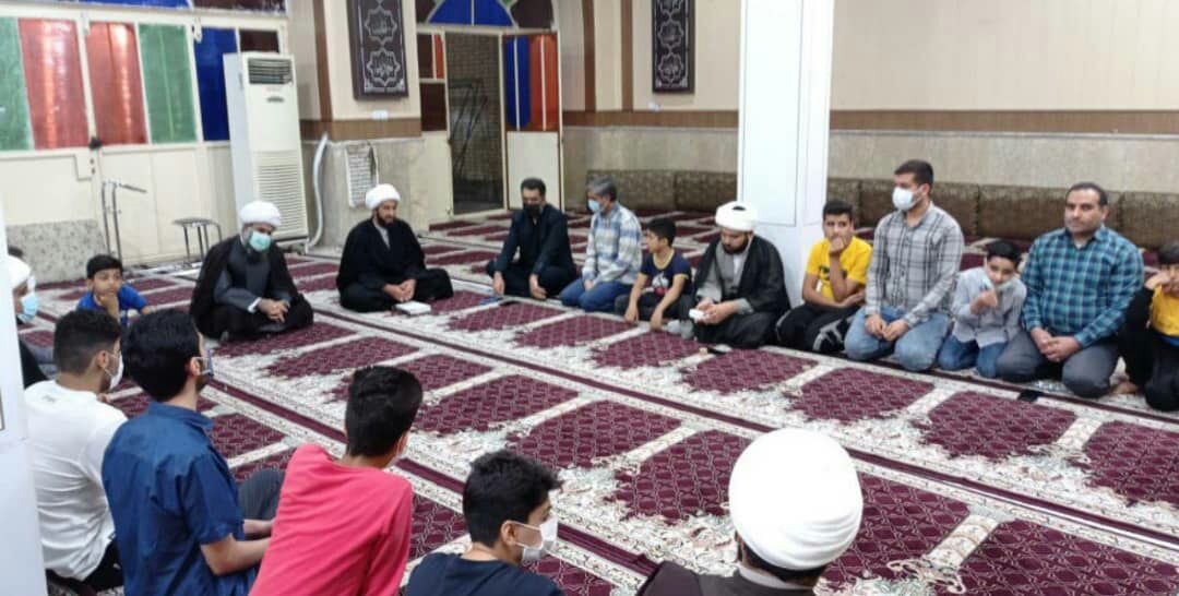از نشستن پای درد دل نمازگزاران تا بررسی و پیگیری مشکلات مساجد شهرستان شوش