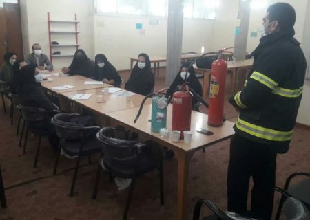 کارگاه آموزش اطفاء حریق ویژه پرسنل کتابخانه های عمومی شهرستان گتوند برگزار شد