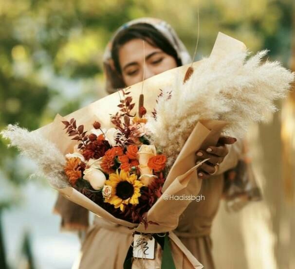 ‌روز معلم را باید به تو تبریک بگویم که به من آموختی تمام انسانها ماندنی نیستند