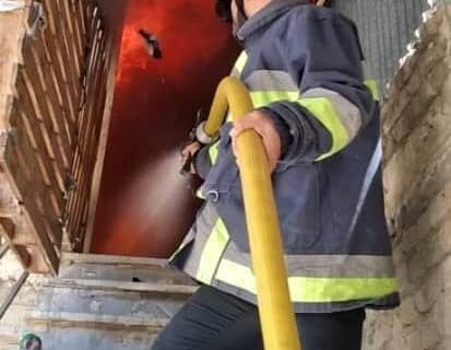 مهار آتش سوزی منزل مسکونی در شوش