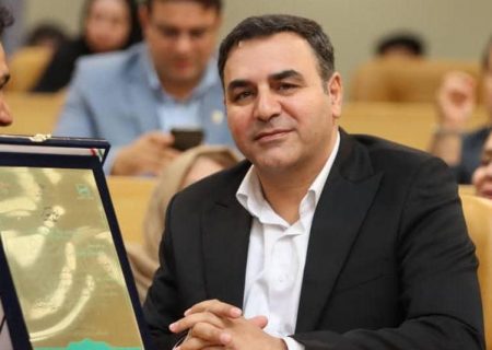 افتخار آفرینی مدیرعامل شرکت شیرپاستوریزه پگاه خوزستان در جشنواره امتنان خوزستان